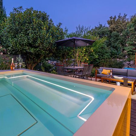 Apartment With Terrace And Mini Pool Green Gold ดูบรอฟนิก ภายนอก รูปภาพ